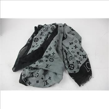 Louis Vuiton Gray/Black Shawl