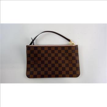 Louis Vuitton Clutch - Doublechecked By Entrupy