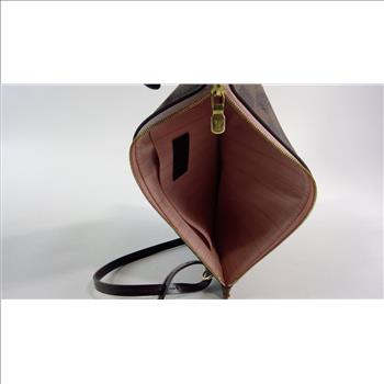 Louis Vuitton Clutch - Doublechecked By Entrupy