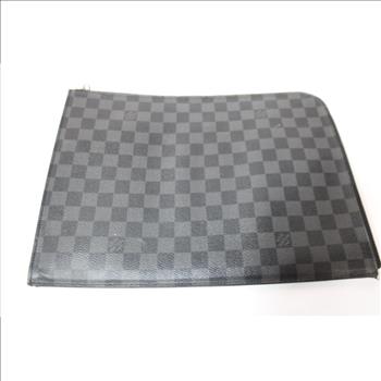 Louis Vuitton Damier Graphite Flat Pouch Zip Bag - Doublechecked By Entrupy