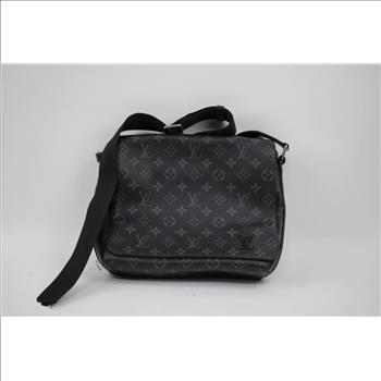 Louis Vuitton District PM Messenger Bag - Doublechecked By Entrupy