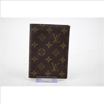 Louis Vuitton Monogram Canvas Passport Holder - Doublechecked By Entrupy