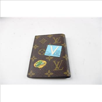 Louis Vuitton Passport Holder - Doublechecked By Entrupy