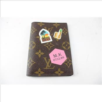Louis Vuitton Passport Holder - Doublechecked By Entrupy
