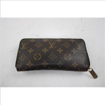Louis Vuitton Zipper Wallet - Doublechecked By Entrupy