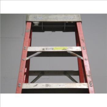 Louisville 12' Step Ladder