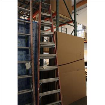 Louisville Ladder Fiberglass Step Ladder