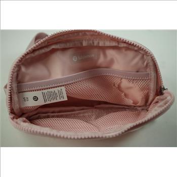 Lululemon Everywhere Belt Bag