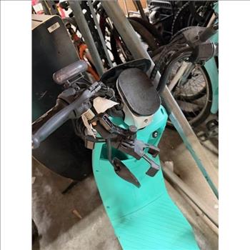 Luyuan Electric Moped Scooter