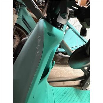 Luyuan Electric Moped Scooter