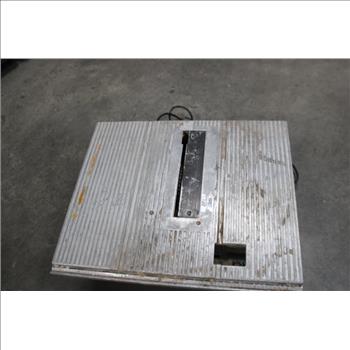 Makita 2703 Table Saw