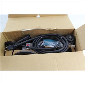 Makita 9565CV Corded Angle Grinder