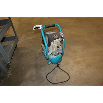 Makita Air Compressor