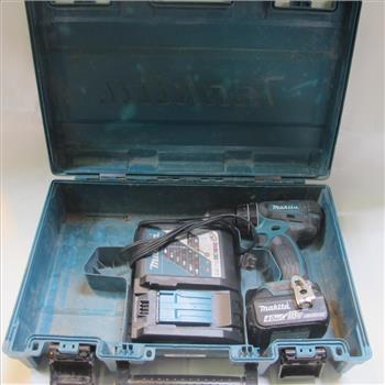 Makita Cordless Drill With Case And Accessories