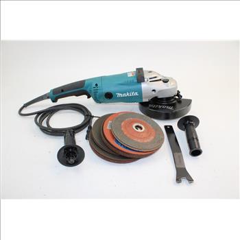 Makita Ga7021 7in Angle Grinder 15 AMP