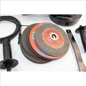 Makita Ga7021 7in Angle Grinder 15 AMP