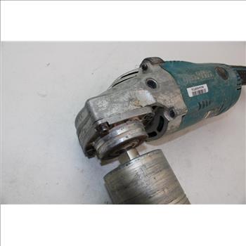 Makita Ga7021 Corded Angle Grinder