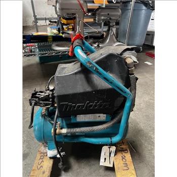 Makita MAC700 Electric Air Compressor