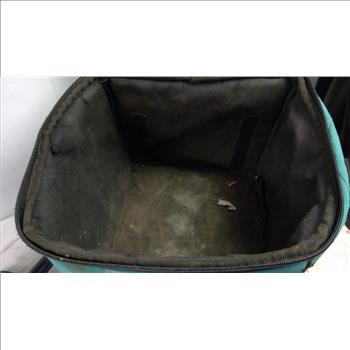 Makita Random Orbit Sander And Charger And Battery