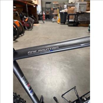 Marin 26 Inch Pine Mountain Bike