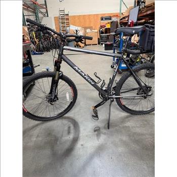 Marin 26 Inch Pine Mountain Bike