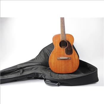 Martin O-15 Guitar With Case