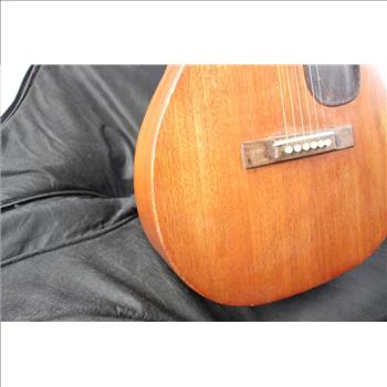 Martin O-15 Guitar With Case