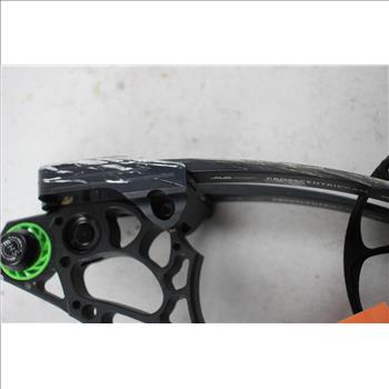 Mathews Vertix Hunting Bow - BROKEN SOLD FOR PARTS ONLY