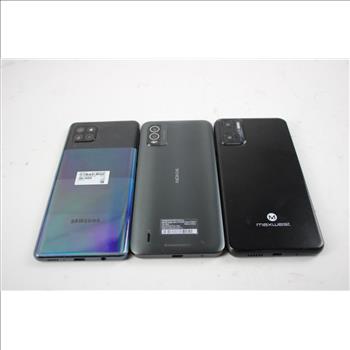 Maxwest And More Cell Phone Lot, 3 Pieces, Sold For Parts