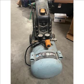 McGraw 8 Gallon Air Compressor