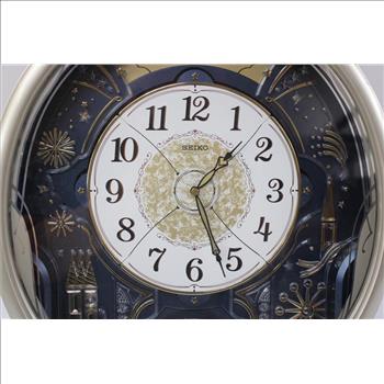 Melodies In Motion Clock