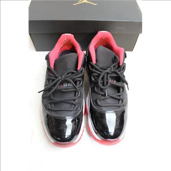 Mens Jordans Retro 10, Size 10.5, Style Number 310805-102