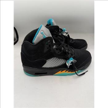 Men's Nike Jordan 5 Retro Size 9