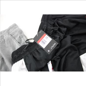 Men's Nike Shorts, Size L