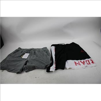 Men's Nike Shorts, Size L