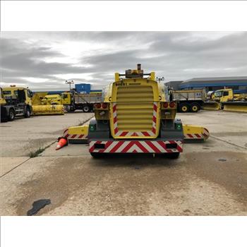 Mercedes-Benz Actros 2041 AS (#90691) &  Overaasen Trailer Runway Sweeper RS400 MKII (JFK, 11430)