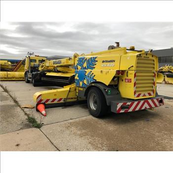 Mercedes-Benz Actros 2041 AS (#90691) &  Overaasen Trailer Runway Sweeper RS400 MKII (JFK, 11430)