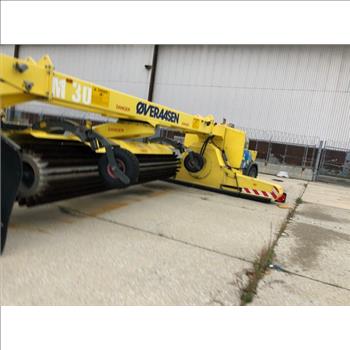 Mercedes-Benz Actros 2041 AS (#90691) &  Overaasen Trailer Runway Sweeper RS400 MKII (JFK, 11430)