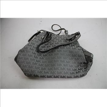 Michael Kors Grey Hangbag With Wallet