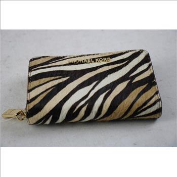 Michael Kors Hand Zipper Wallet