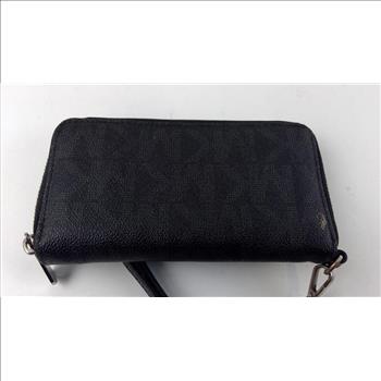 Micheal Kors Wallet