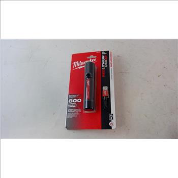 Milewaukee Rechargeable 800 Lumen Flashlight