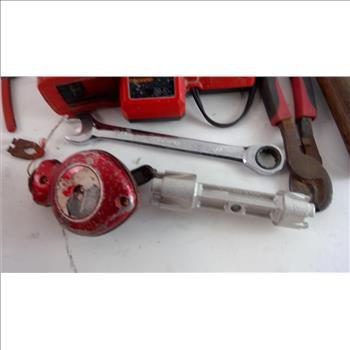 Milwakee Tool Bag With Tools, 10+ Pieces