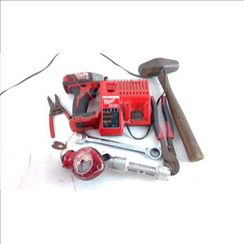 Milwakee Tool Bag With Tools, 10+ Pieces