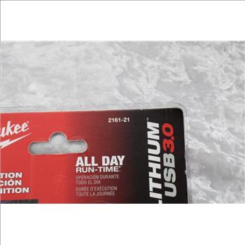 Milwaukee 1100 Lumens LED USB Rechargeable Twist Focus Flashlight