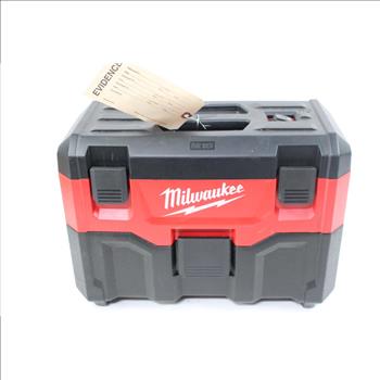 Milwaukee 2 Gallon Wet/ Dry Vacuum