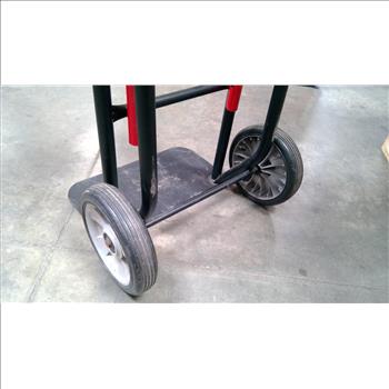 Milwaukee 300/500 Lb. Capacity Convertible Hand Truck