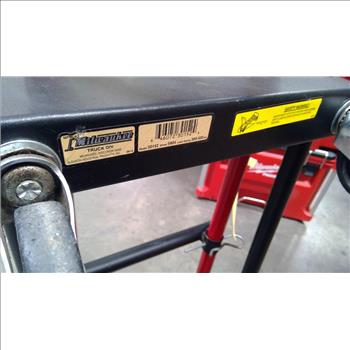 Milwaukee 300/500 Lb. Capacity Convertible Hand Truck