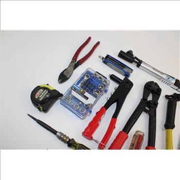 Milwaukee Bolt Cutter, Kobalt 35pc Right Angle Bit Driver Set, & More In Rubbermaid Actionpacker Toolbox; 5+ Pieces