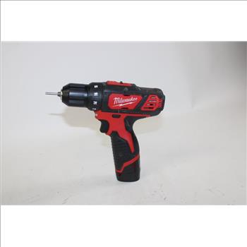 Milwaukee Cordless Drill/Driver 2407-20 With Battery Pack